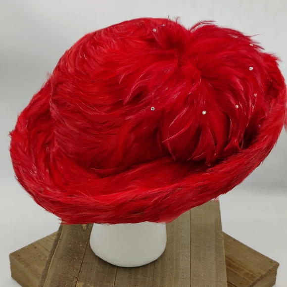 Vintage Albrizio Hat / Red Feathers + Rhinestones - Picture 5 of 7